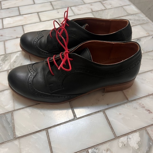 JULIA BO Women’s Black Leather Astoria - Derby Shoes - Size 6 (36) - Picture 3 of 13